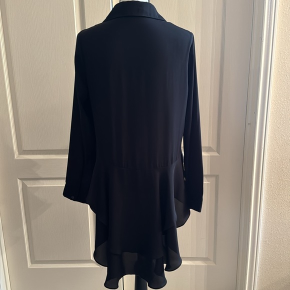 NORDSTROM RACK -  Black Button Down Top - Size Medium - Picture 5 of 11